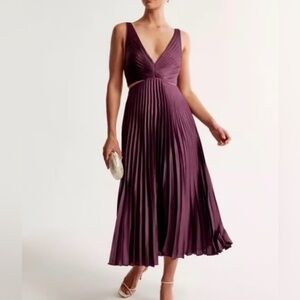 Abercrombie & Fitch Burgundy Giselle Cut Out Midi Dress - XXSP